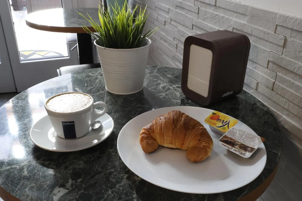 Guest House Pirelli Milano Italy