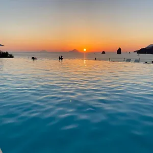Therasia Sea And - The Leading Of The World 5*, Vulcano (Isola) Italië