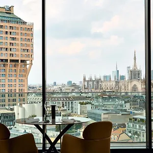 Uptown Palace 4*, Milaan Italië