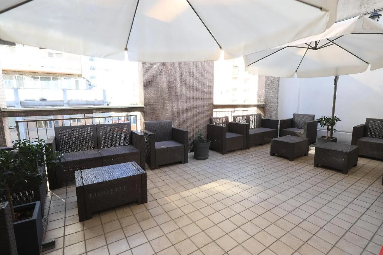 **  Guest House Pirelli Milano Italy