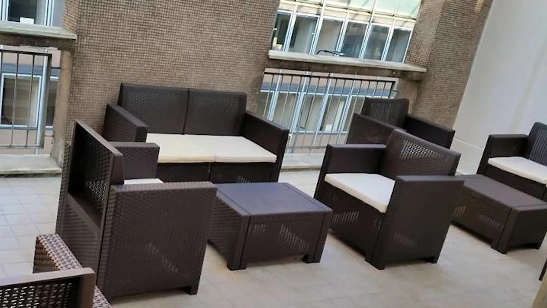 Guest House Pirelli Milano 2*, Milan Italie